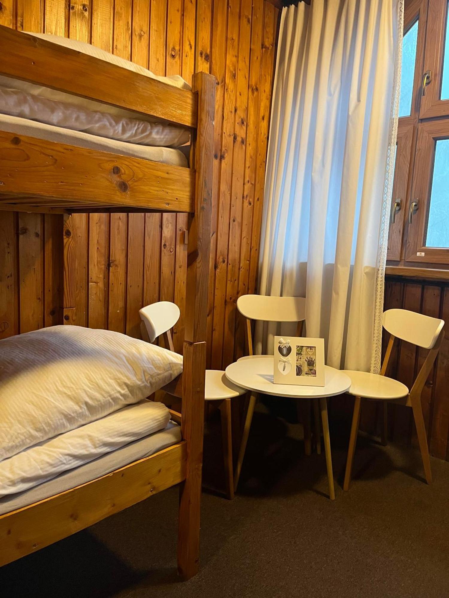 Schronisko Gosciniec Rownica Hotel Ustron Exterior photo