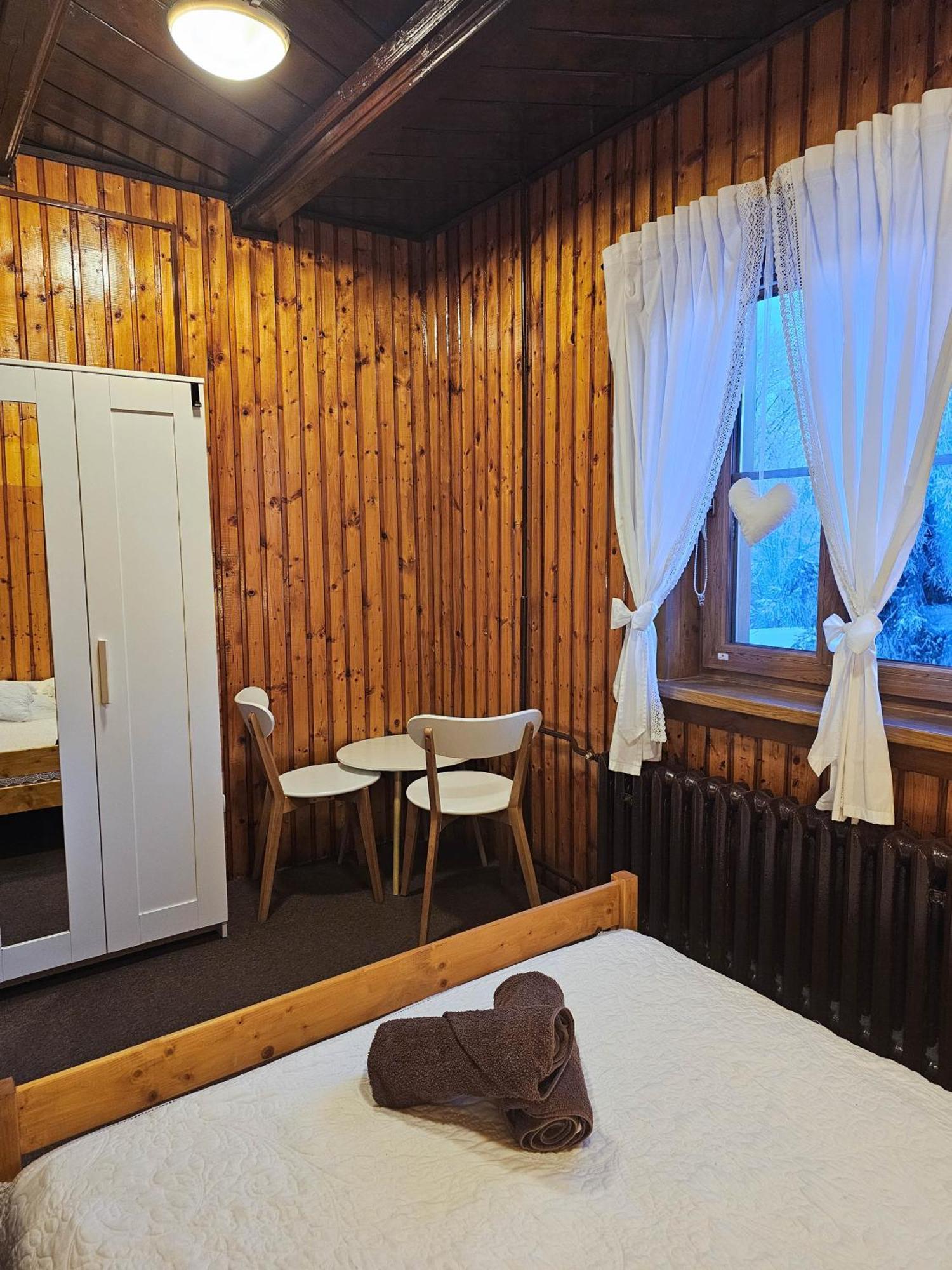 Schronisko Gosciniec Rownica Hotel Ustron Exterior photo